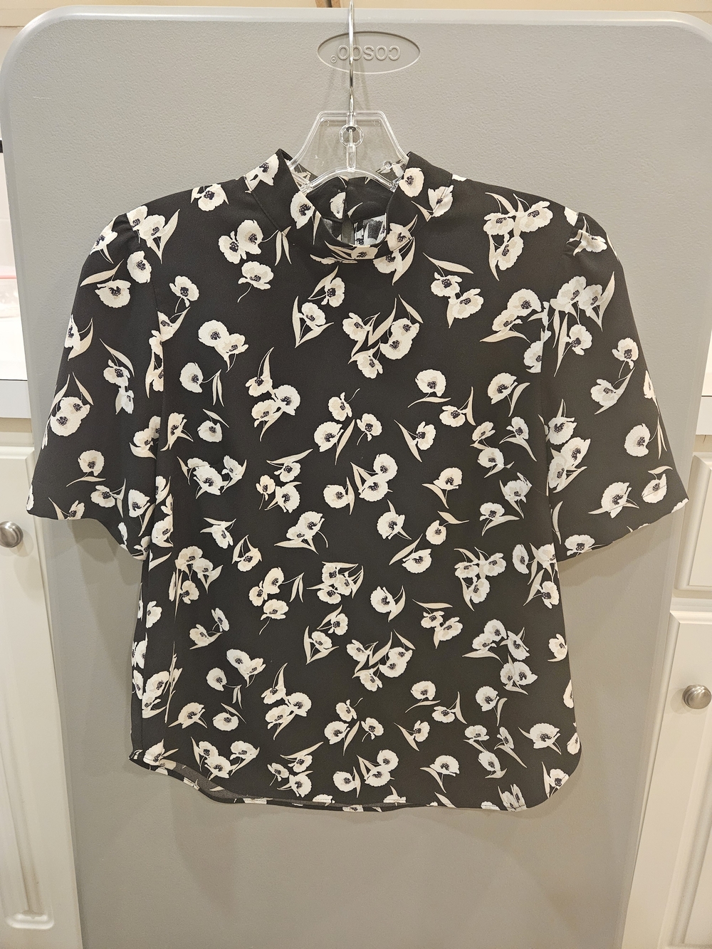 Black & White Floral Mock-Neck Women's Top